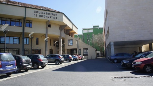 Escuela Superior de Informática Escuela Superior de Informática